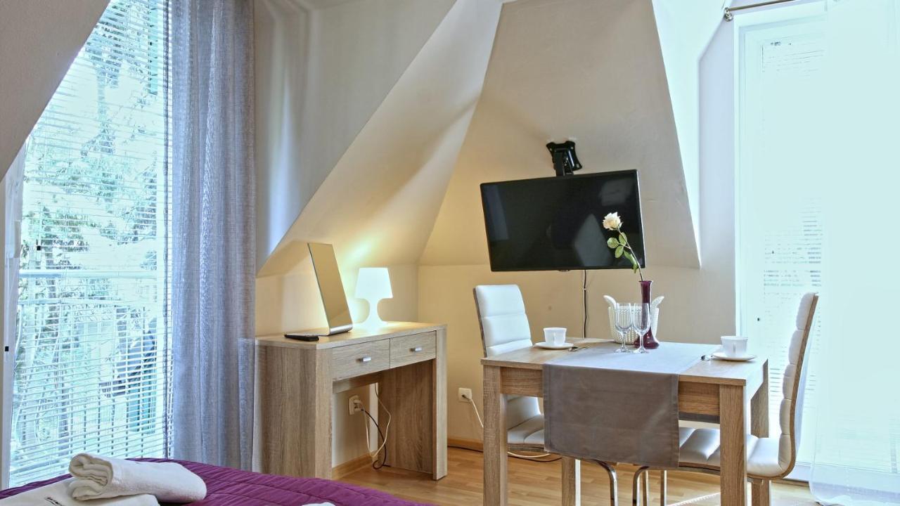 Lc Pokoje & Apartamenty Pobierowo Luaran gambar
