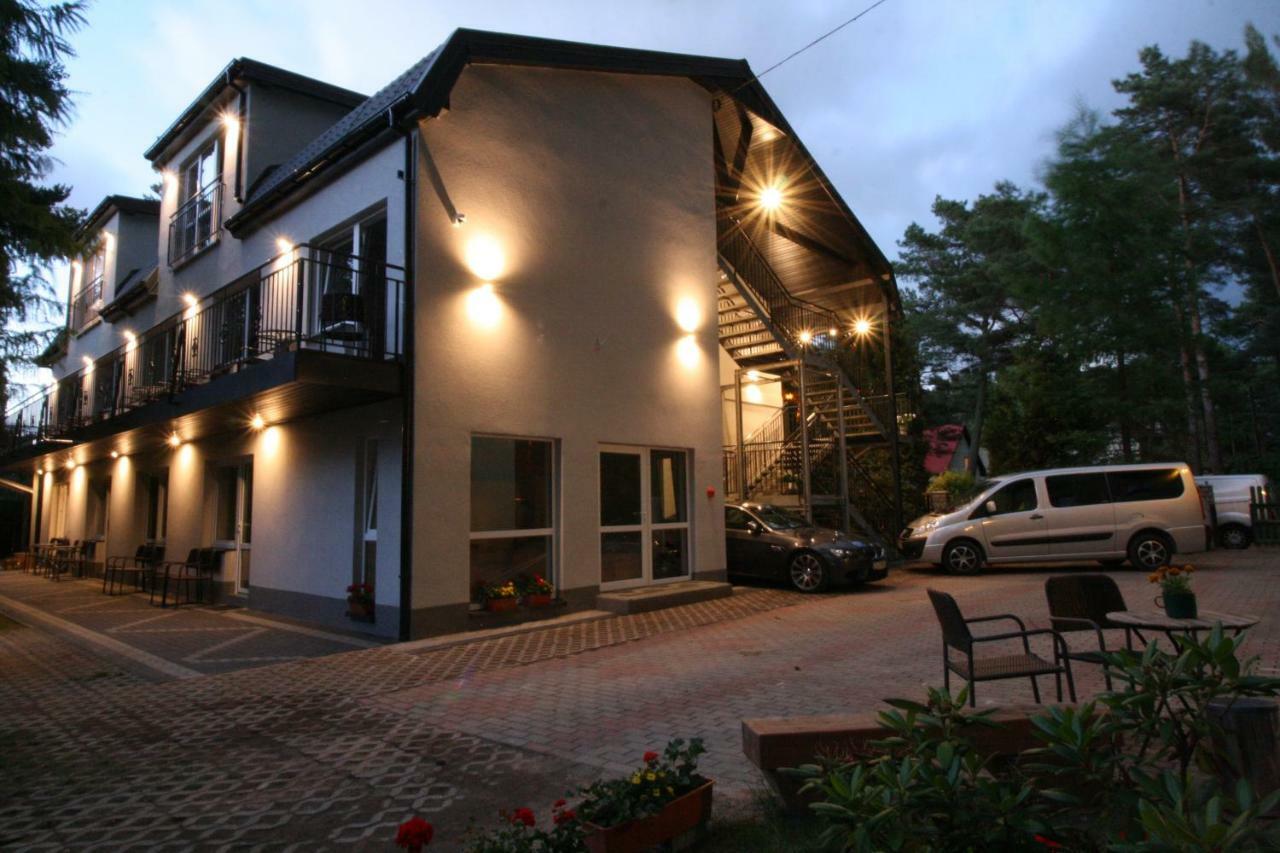 Lc Pokoje & Apartamenty Pobierowo Luaran gambar